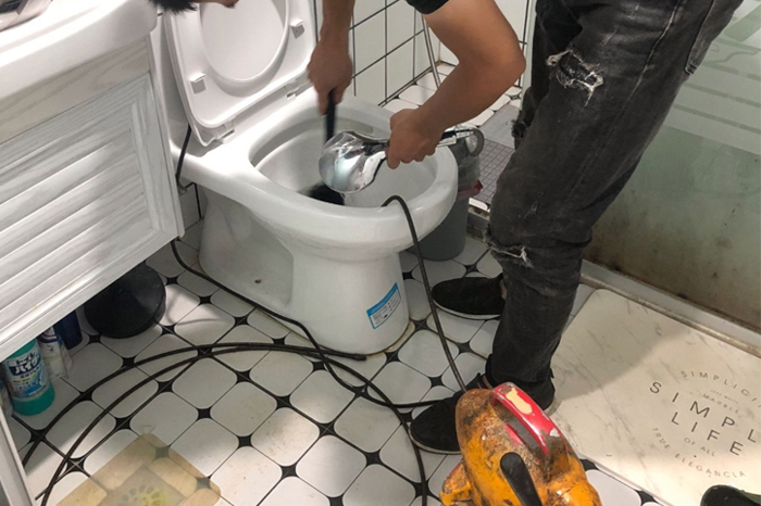 大涌镇疏通下水道